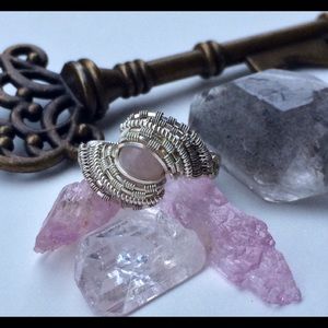 Rose quartz wire wrap ring ~ Size 6.75